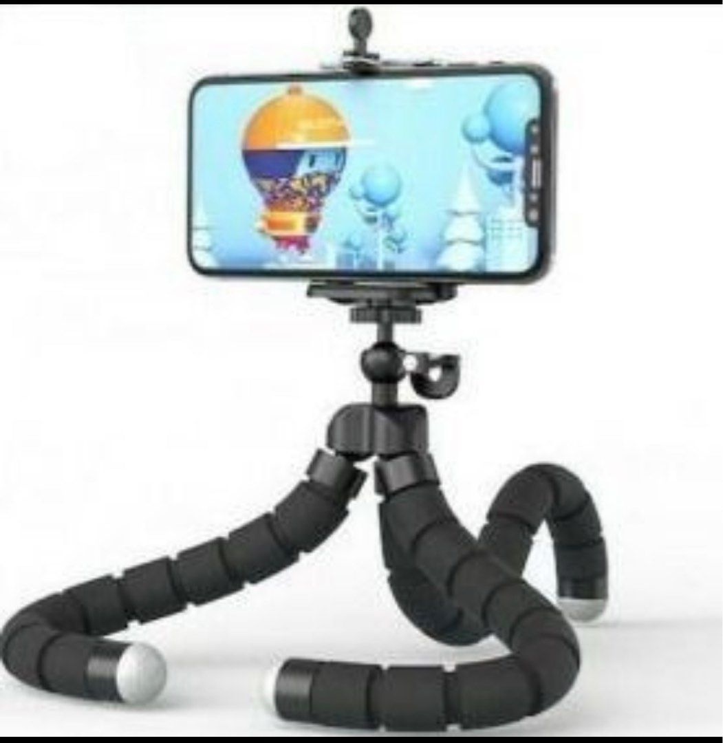 Pack of 3 Tripods and 3 Phone Holders total 6 pieces (Free Cash on Delivery)